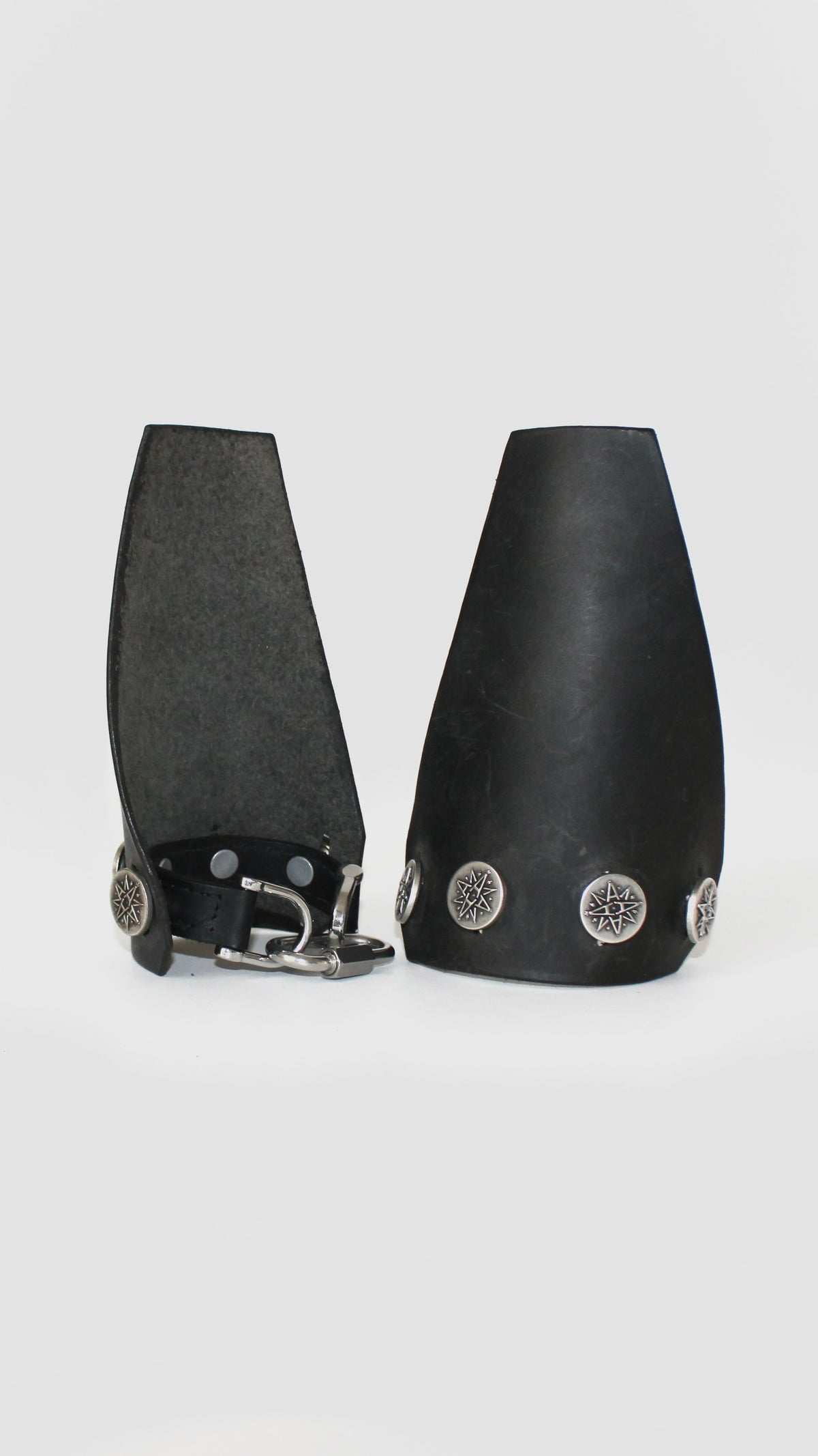 AOYOS x SADDERMANDER LEATHER PATCHES BRACELET